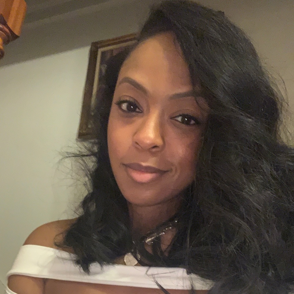 Meet your Posher, Kenisha